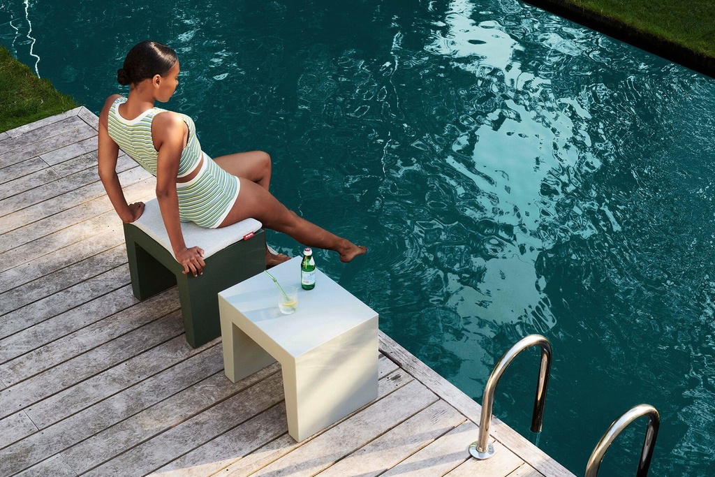 Tabouret Extérieur Polyvalent Concrete Seat 43cm – Design Malin