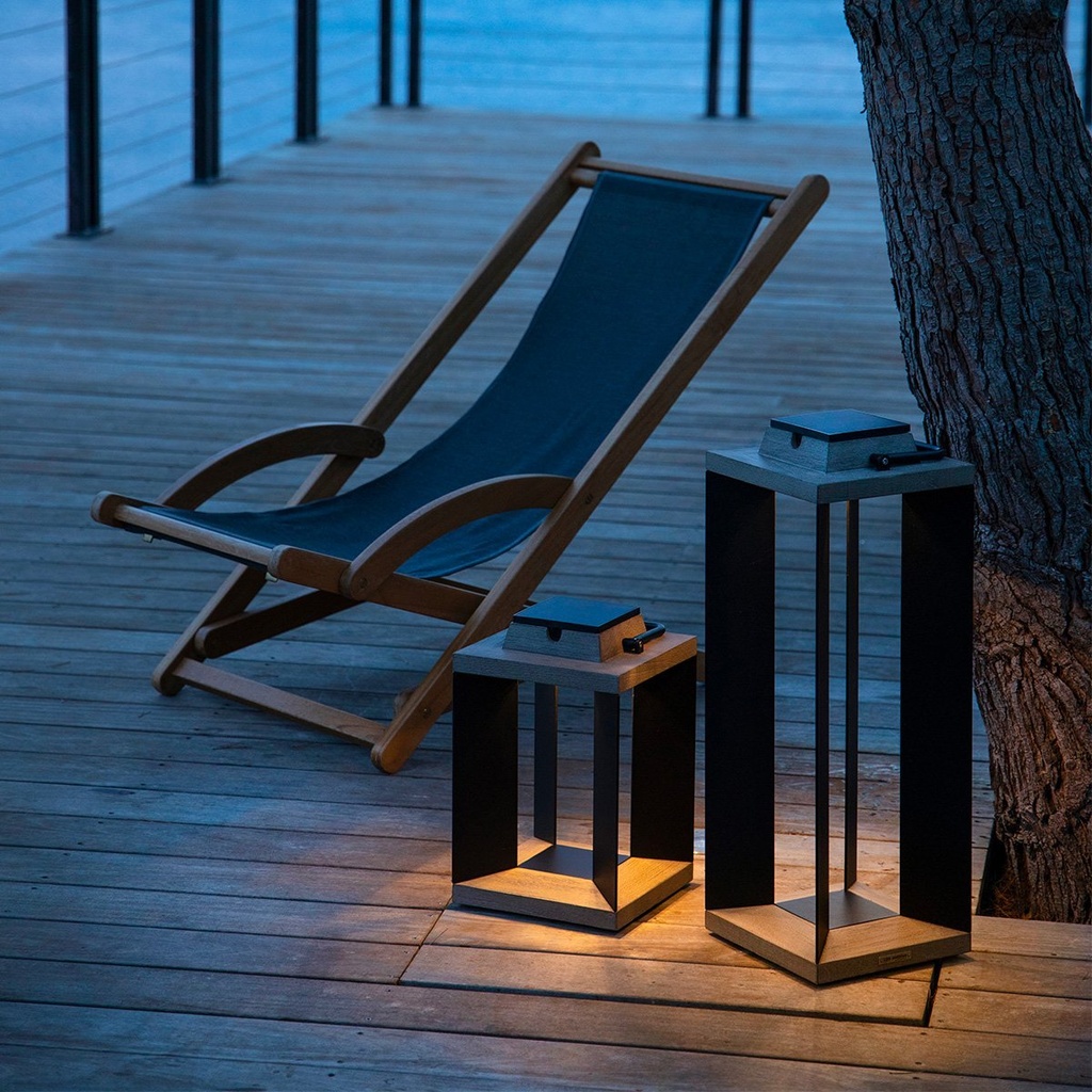Élégante Lanterne Solaire TECKALU Noire 65 cm – 500 Lumens